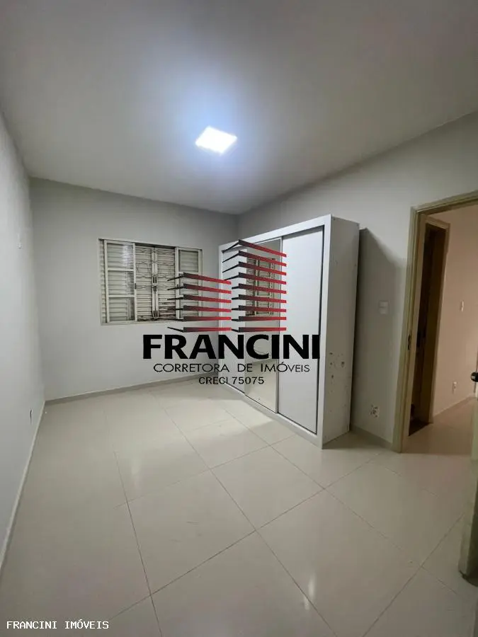 Casa em Condomínio para Locação em Bauru, Jardim Estoril, 4 dormitórios, 1 suíte, 3 banheiros, 3 vag