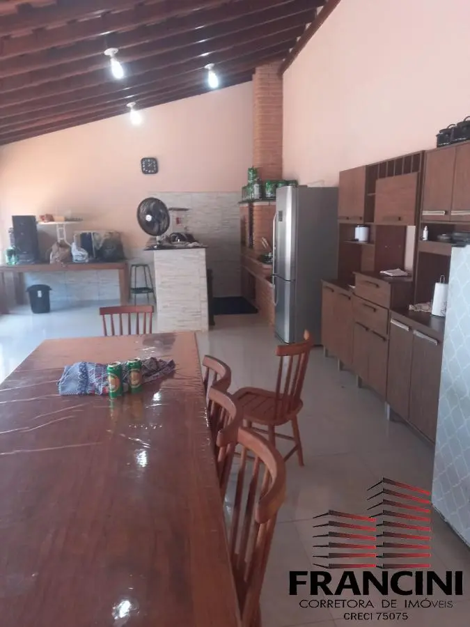 Chácara para Venda em Bauru, VALE DO IGAPÓ, 3 dormitórios, 3 banheiros, 2 vagas