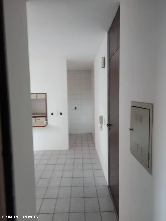 Apartamento para Locação em Bauru, Vila Cardia, 1 dormitório, 1 banheiro, 1 vaga