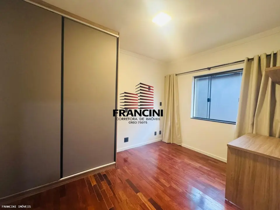 CONDOMÍNIO CENTREVILLE CASA REPAGINADA
