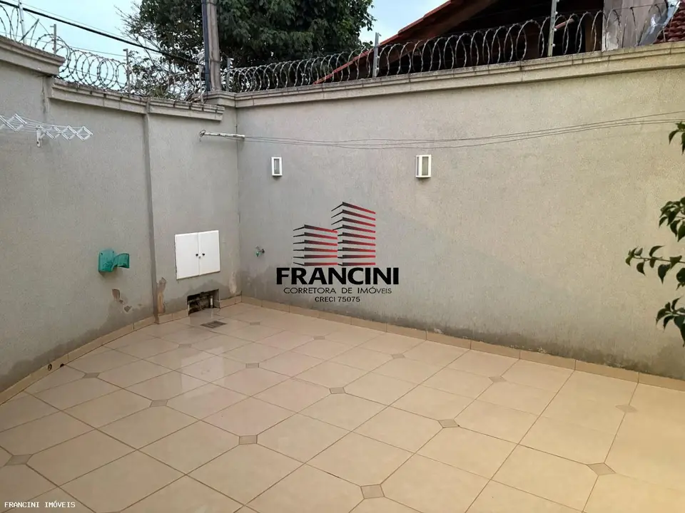 Casa para Venda em Bauru, Jardim Dona Lili, 4 dormitórios, 1 suíte, 4 banheiros, 4 vagas