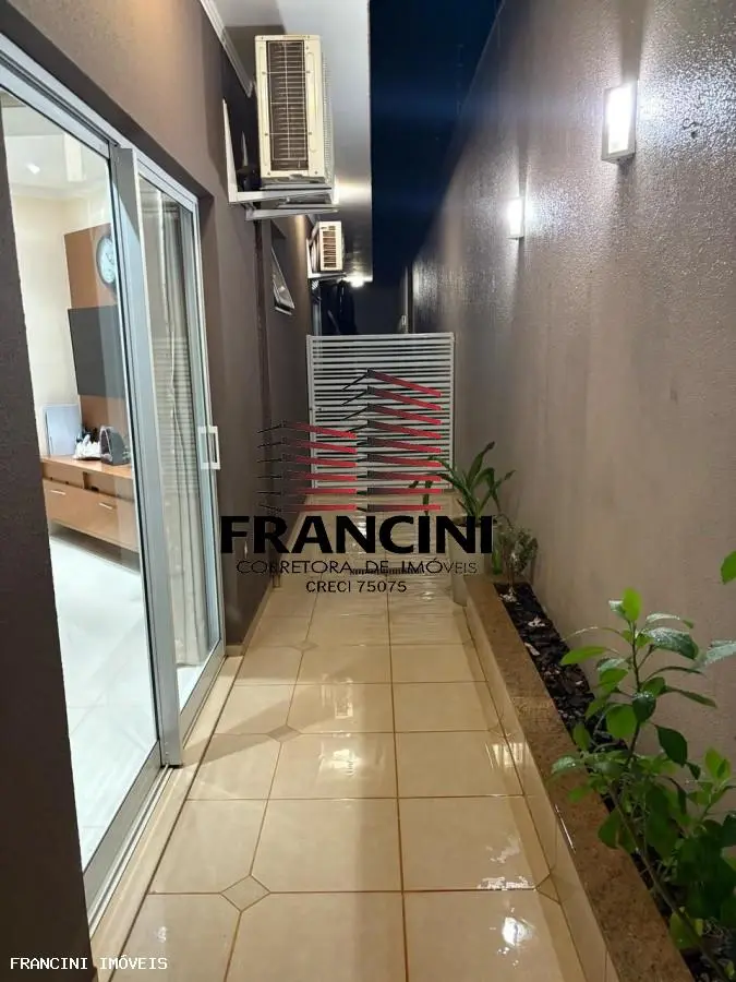 Casa para Venda em Bauru, Jardim Dona Lili, 4 dormitórios, 1 suíte, 4 banheiros, 4 vagas