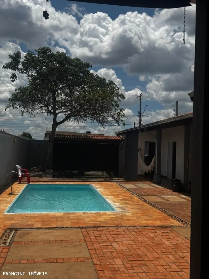 Chácara para Venda em Bauru, VALE DO IGAPÓ, 3 dormitórios, 2 banheiros, 4 vagas