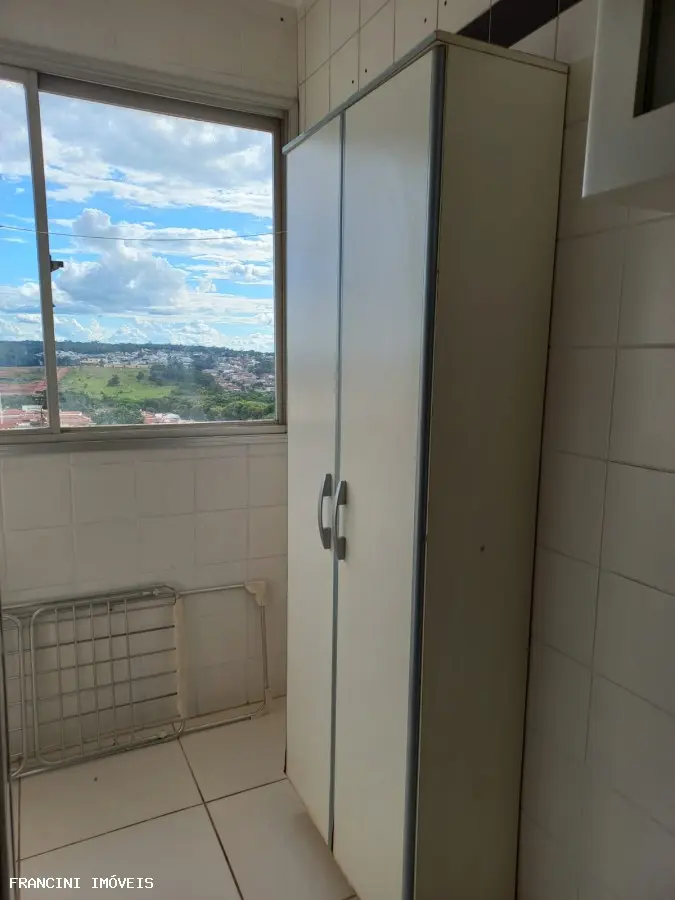 Apartamento para Locação em Bauru, JARDIM AMERICA, 2 dormitórios, 1 banheiro, 1 vaga