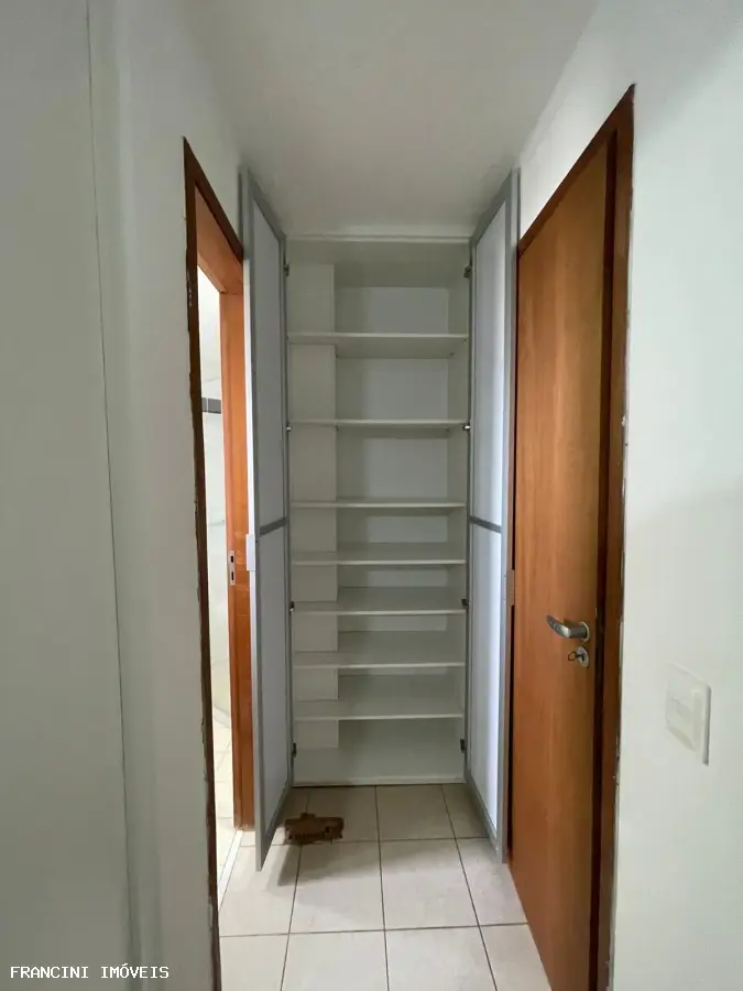Apartamento para Venda em Bauru, JARDIM INFANTE DOM HENRIQUE, 2 dormitórios, 1 suíte, 2 banheiros, 1