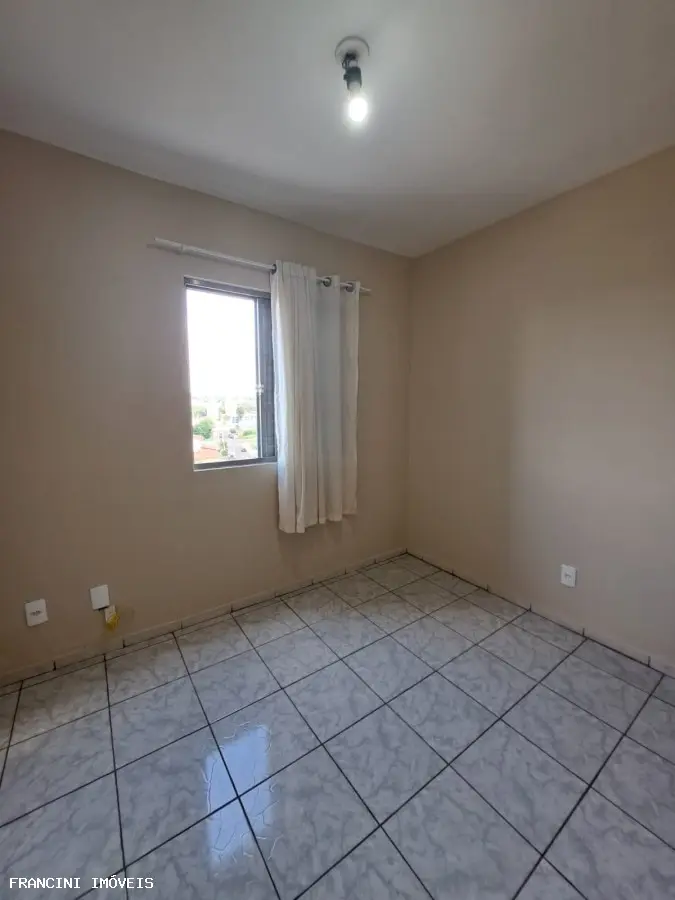 Apartamento para Venda em Bauru, Jardim Auri Verde, 3 dormitórios, 1 banheiro, 1 vaga