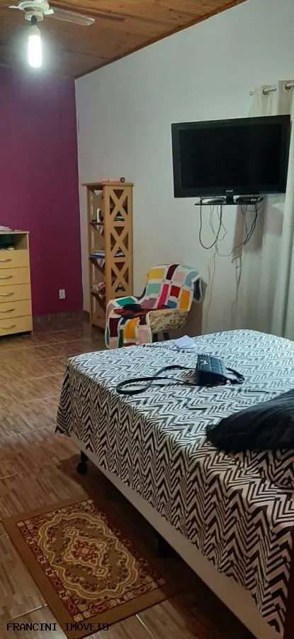 Chácara para Venda em Bauru, VALE DO IGAPÓ, 4 dormitórios, 2 suítes, 4 banheiros, 4 vagas