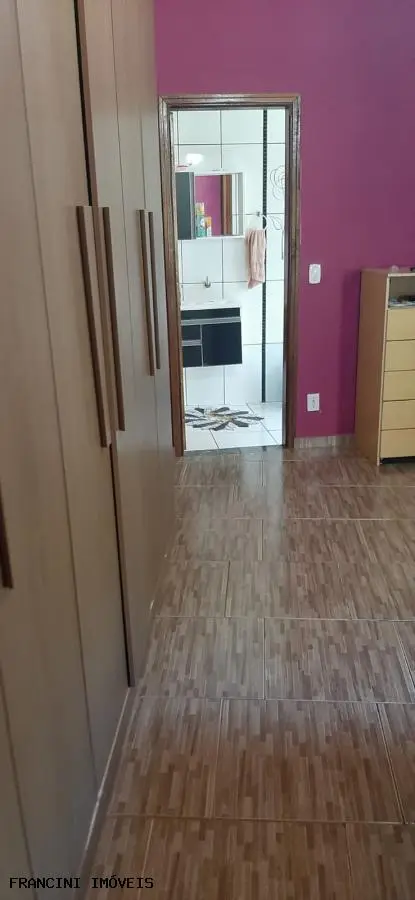 Chácara para Venda em Bauru, VALE DO IGAPÓ, 4 dormitórios, 2 suítes, 4 banheiros, 4 vagas