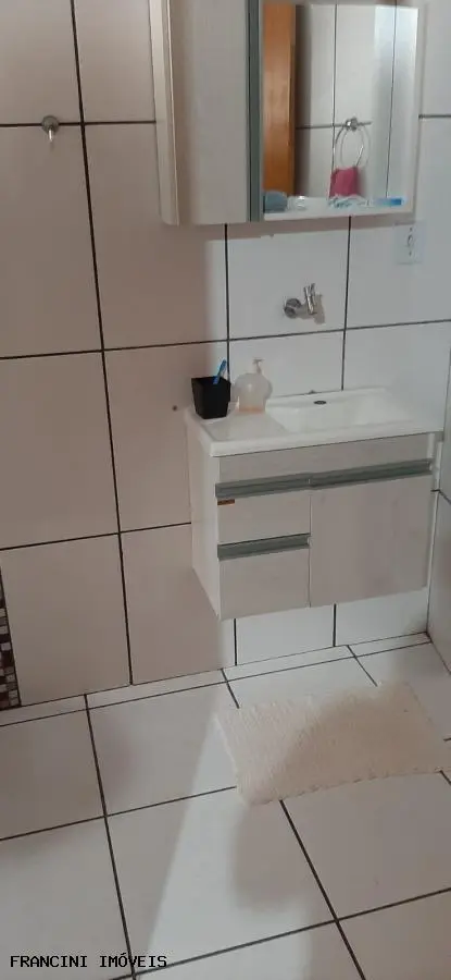 Chácara para Venda em Bauru, VALE DO IGAPÓ, 4 dormitórios, 2 suítes, 4 banheiros, 4 vagas