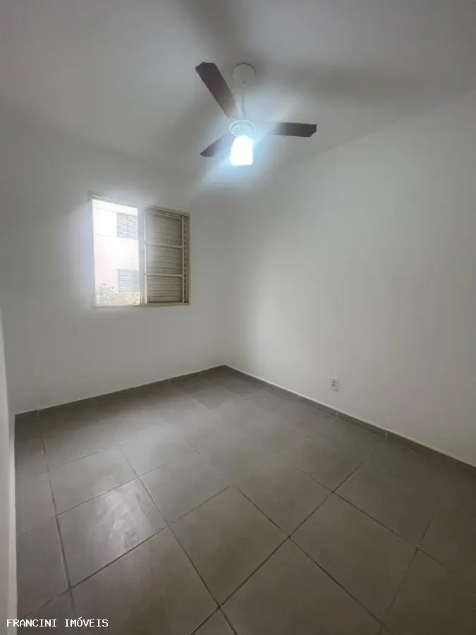Apartamento para Locação em Bauru, JARDIM VITORIA, 3 dormitórios, 1 banheiro, 1 vaga