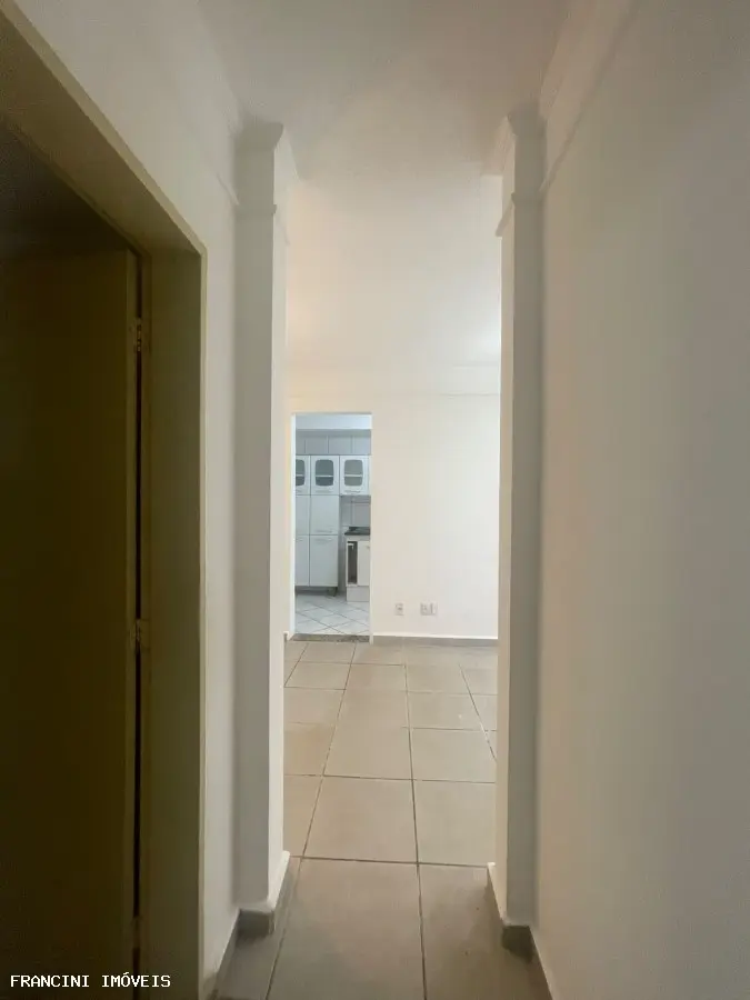 Apartamento para Locação em Bauru, JARDIM VITORIA, 3 dormitórios, 1 banheiro, 1 vaga