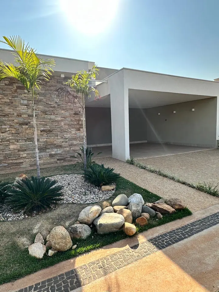 Entrada e garagem — casa no Condomínio Cidade Jardim