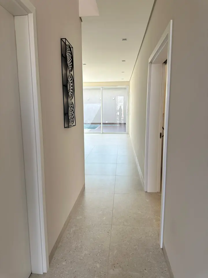 Corredor — casa no Condomínio Cidade Jardim