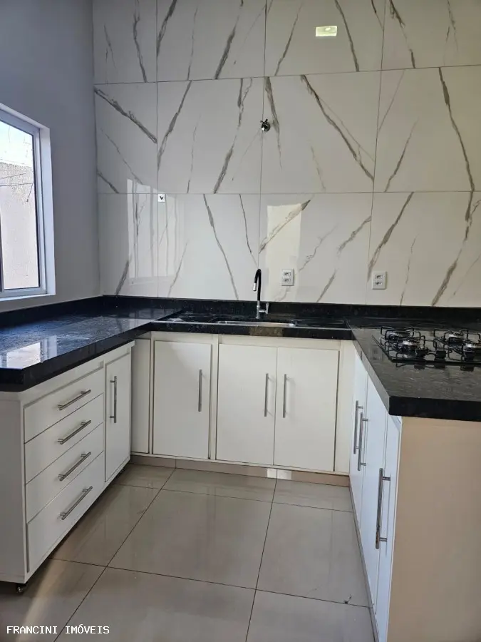 Casa para Venda em Bauru, Jardim Terra Branca, 2 dormitórios, 1 suíte, 2 banheiros, 2 vagas