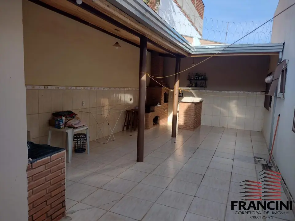 Chácara para Venda em Bauru, VALE DO IGAPÓ, 3 dormitórios, 1 suíte, 2 banheiros, 4 vagas