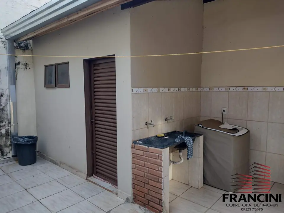 Chácara para Venda em Bauru, VALE DO IGAPÓ, 3 dormitórios, 1 suíte, 2 banheiros, 4 vagas