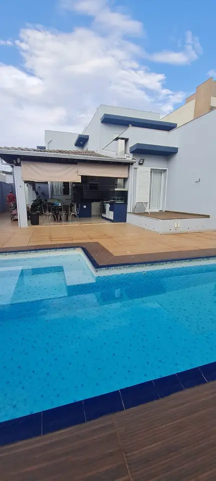 Piscina — casa no Condomínio Chácara Odete