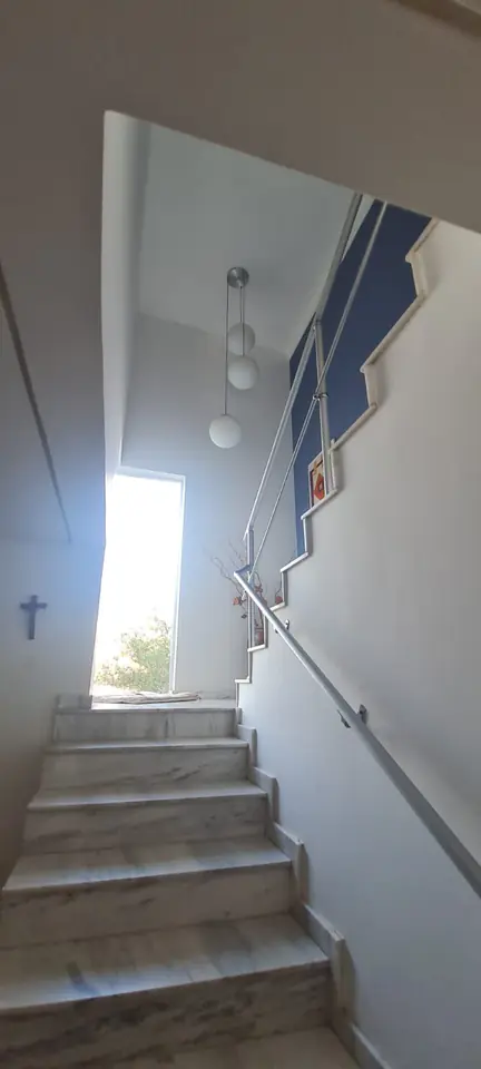 Escada — casa no Condomínio Chácara Odete