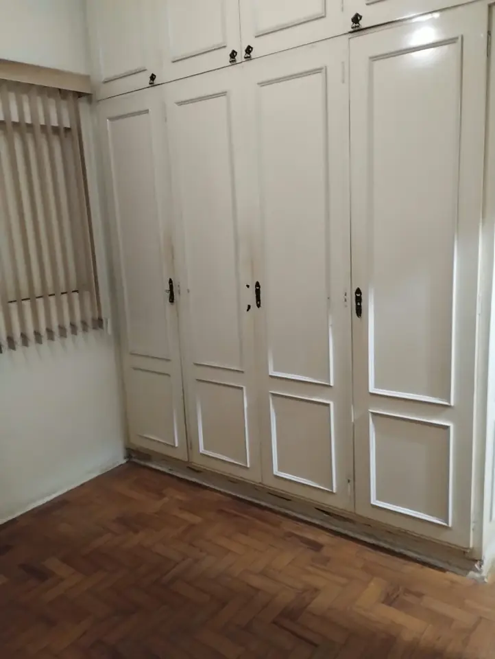 Dormitório com armários — casa no Alto Higienópolis