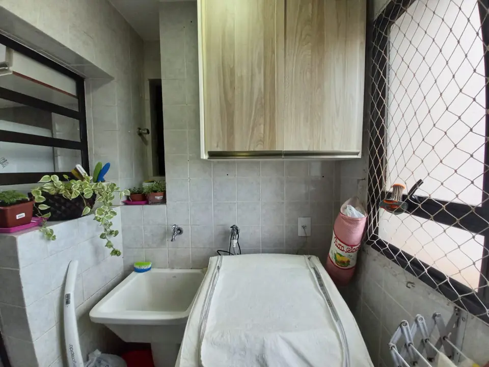 Área de serviço — apartamento no Edifício Trianon