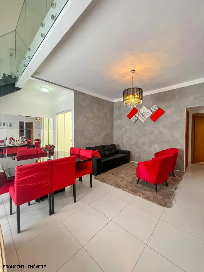 Casa para Venda em Bauru, Parque Jardim Europa, 2 dormitórios, 1 suíte, 3 banheiros, 4 vagas
