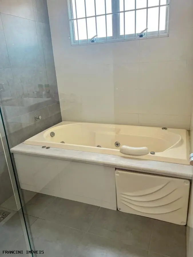 Casa para Venda em Bauru, Parque Jardim Europa, 2 dormitórios, 1 suíte, 3 banheiros, 4 vagas