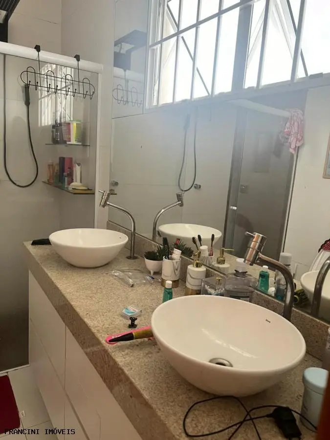 Casa para Venda em Bauru, Parque Jardim Europa, 2 dormitórios, 1 suíte, 3 banheiros, 4 vagas