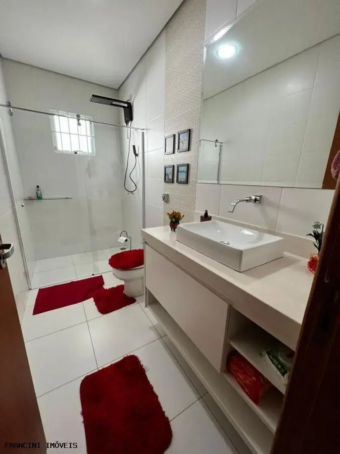 Casa para Venda em Bauru, Parque Jardim Europa, 2 dormitórios, 1 suíte, 3 banheiros, 4 vagas