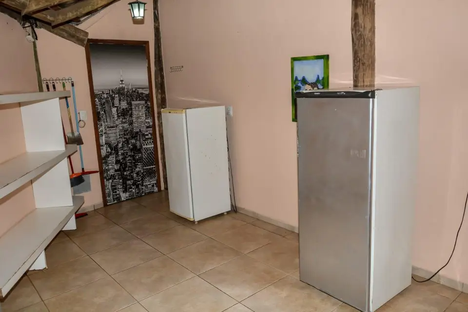 Chácara para Venda em Bauru, VALE DO IGAPÓ, 2 dormitórios, 1 suíte, 3 banheiros, 6 vagas