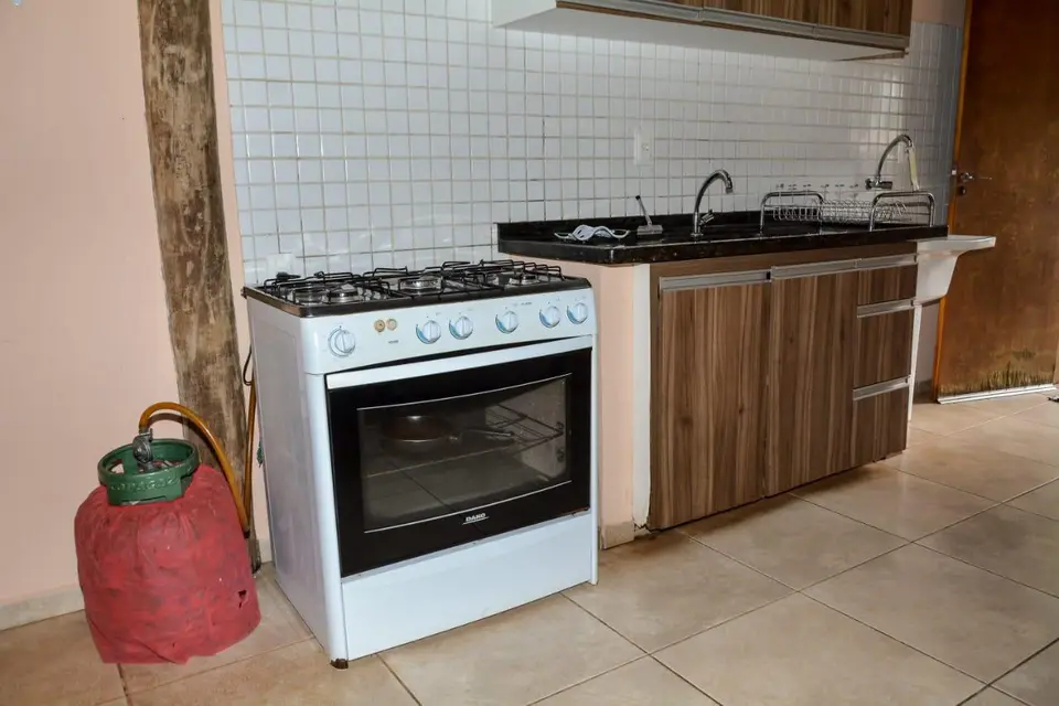 Chácara para Venda em Bauru, VALE DO IGAPÓ, 2 dormitórios, 1 suíte, 3 banheiros, 6 vagas
