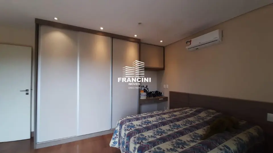 Casa para Venda em Bauru, VILA AVIAÇAO, 4 dormitórios, 4 suítes, 6 banheiros, 2 vagas