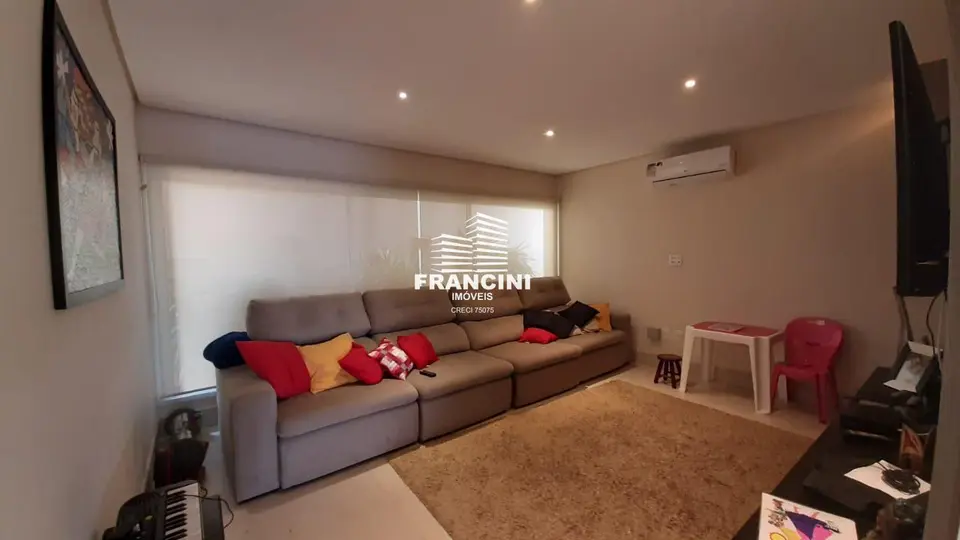 Casa para Venda em Bauru, VILA AVIAÇAO, 4 dormitórios, 4 suítes, 6 banheiros, 2 vagas