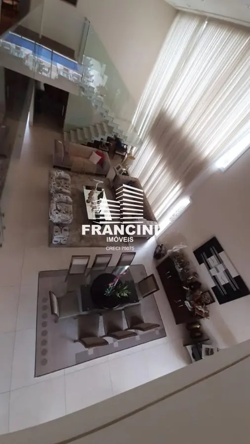 Casa para Venda em Bauru, VILA AVIAÇAO, 4 dormitórios, 4 suítes, 6 banheiros, 2 vagas