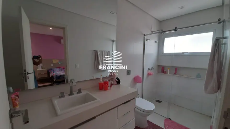 Casa para Venda em Bauru, VILA AVIAÇAO, 4 dormitórios, 4 suítes, 6 banheiros, 2 vagas