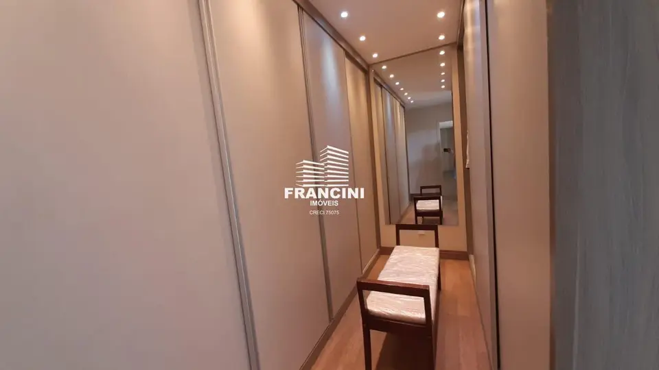 Casa para Venda em Bauru, VILA AVIAÇAO, 4 dormitórios, 4 suítes, 6 banheiros, 2 vagas