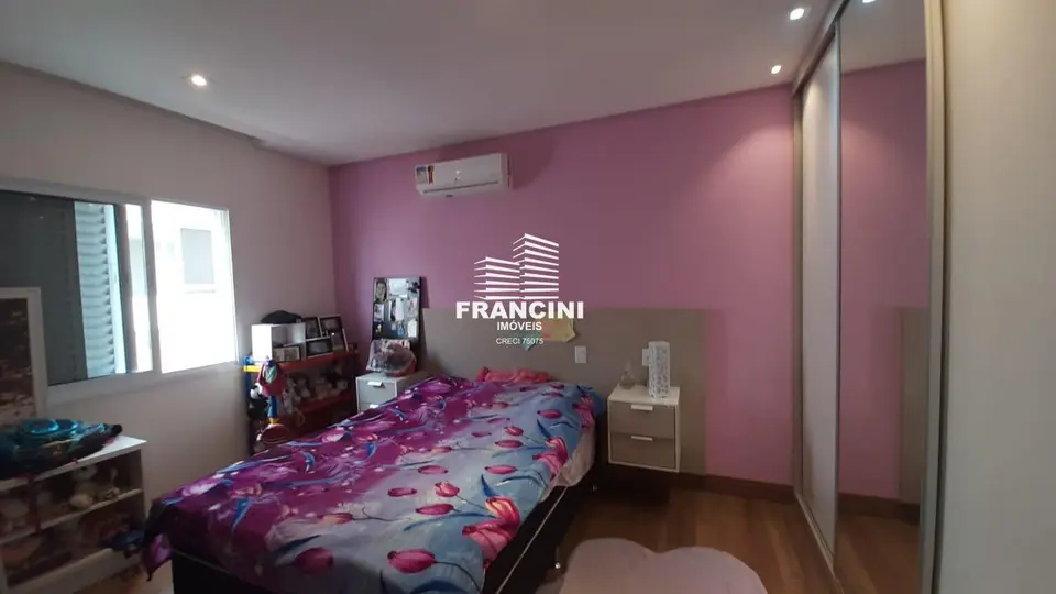Casa para Venda em Bauru, VILA AVIAÇAO, 4 dormitórios, 4 suítes, 6 banheiros, 2 vagas