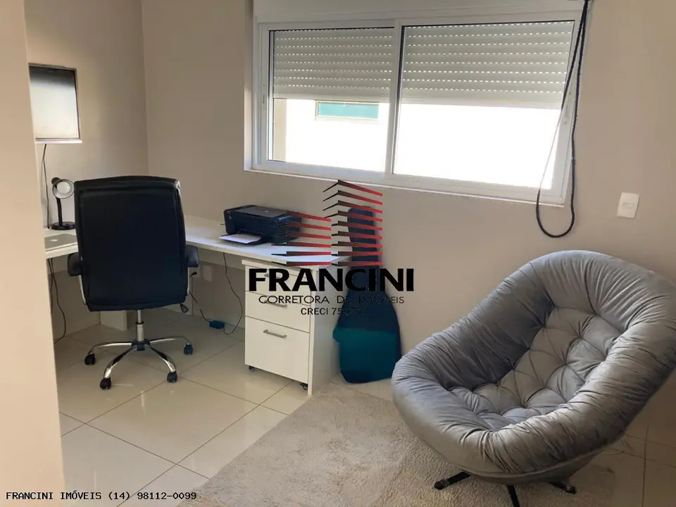 Casa de Luxo em Condomínio com Conforto e Sofisticação