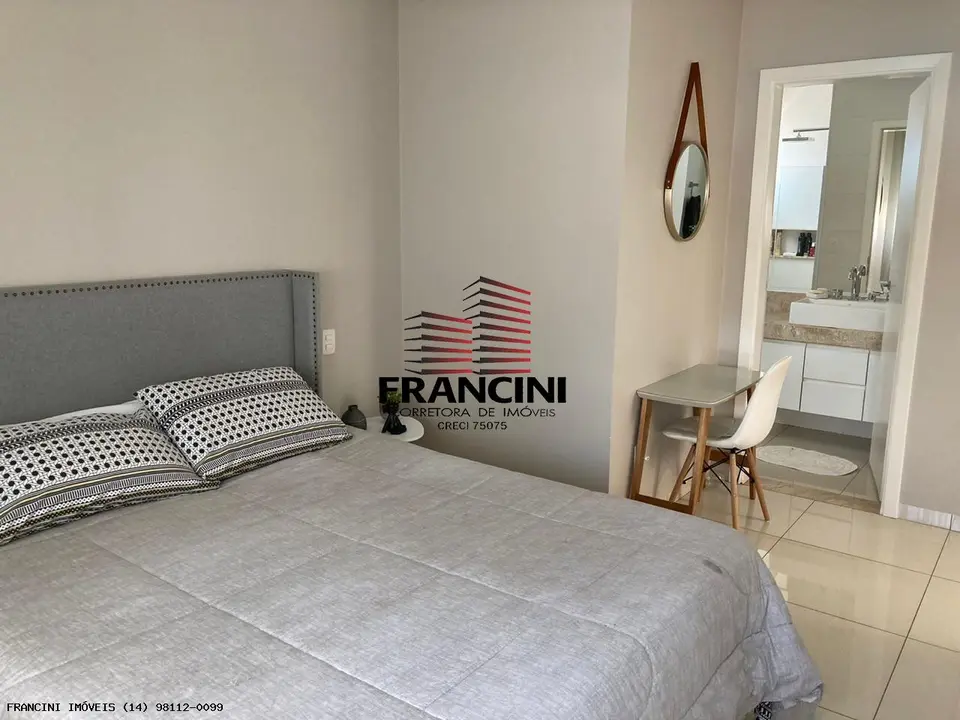 Casa de Luxo em Condomínio com Conforto e Sofisticação