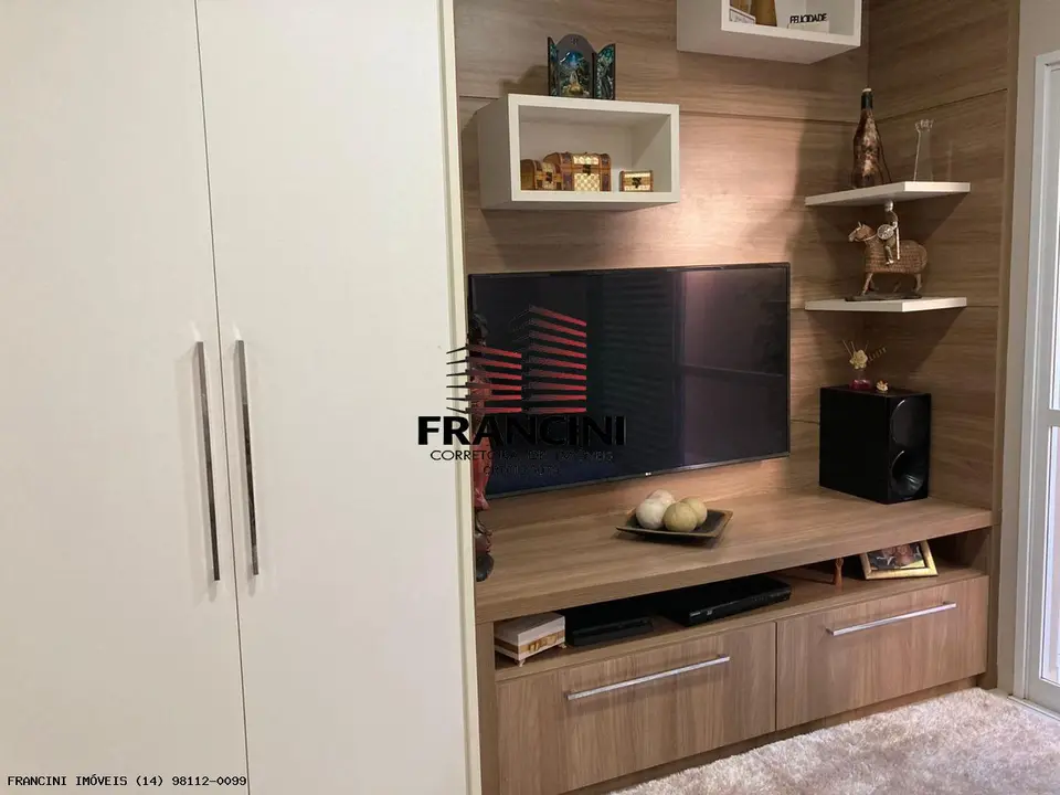 Casa de Luxo em Condomínio com Conforto e Sofisticação