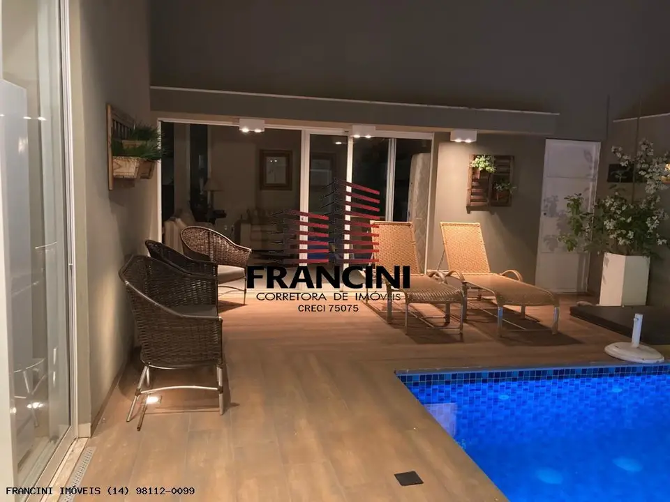 Casa de Luxo em Condomínio com Conforto e Sofisticação