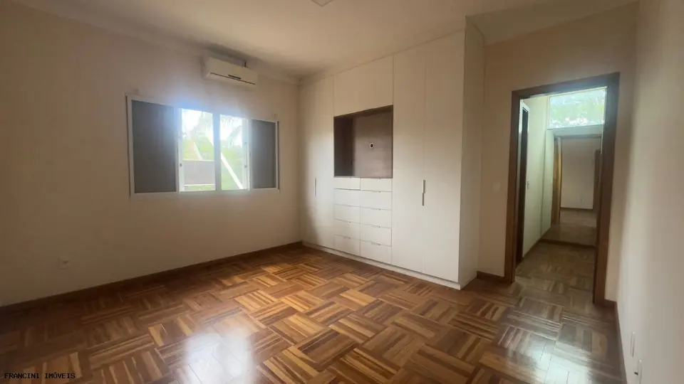 CONDOMÍNIO CHÁCARA ODETE R$1.800.000