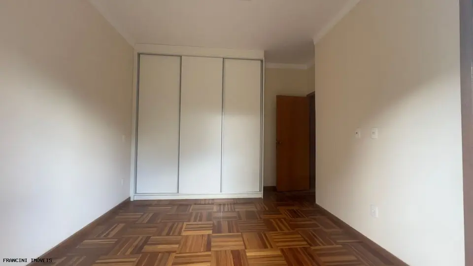 CONDOMÍNIO CHÁCARA ODETE R$1.800.000