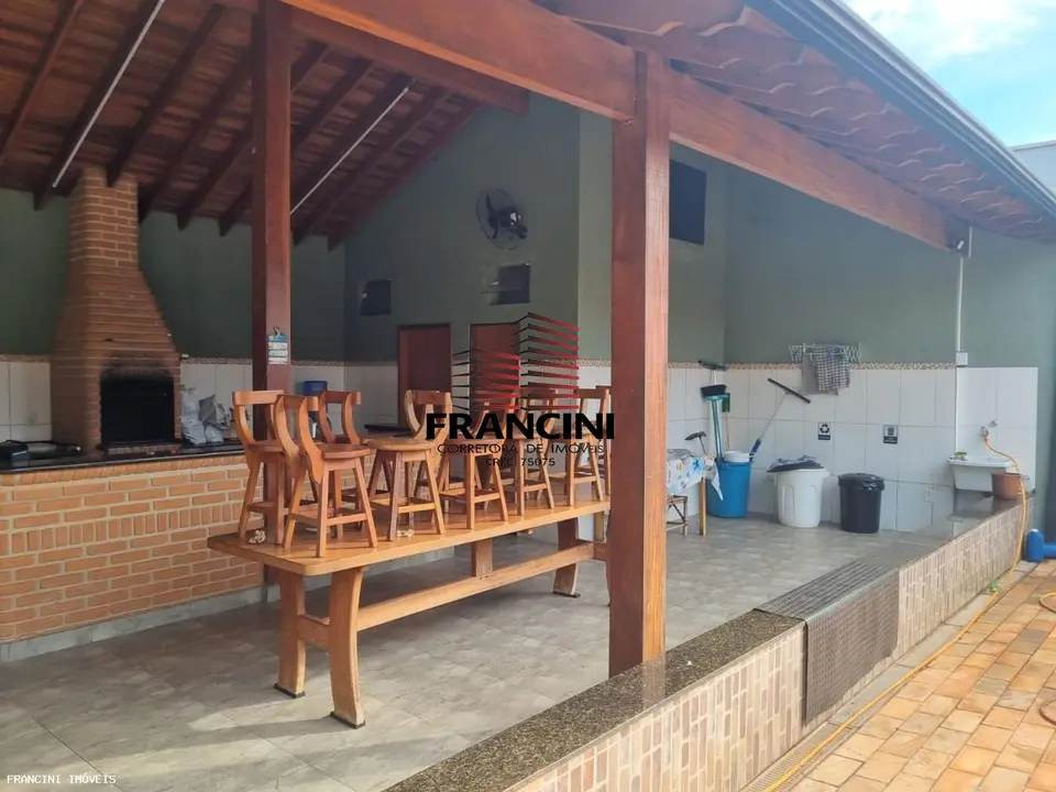 Chácara para Venda em Bauru, VALE DO IGAPÓ, 2 dormitórios, 1 suíte, 3 banheiros, 4 vagas