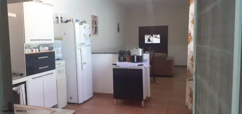 Chácara para Venda em Bauru, VALE DO IGAPÓ, 2 dormitórios, 1 suíte, 2 banheiros, 2 vagas