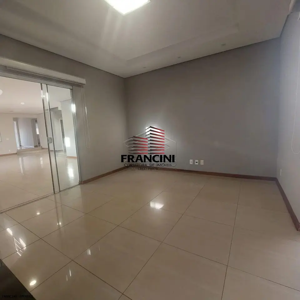 Casa em Condomínio na Vila Aviação - Conforto e Elegância