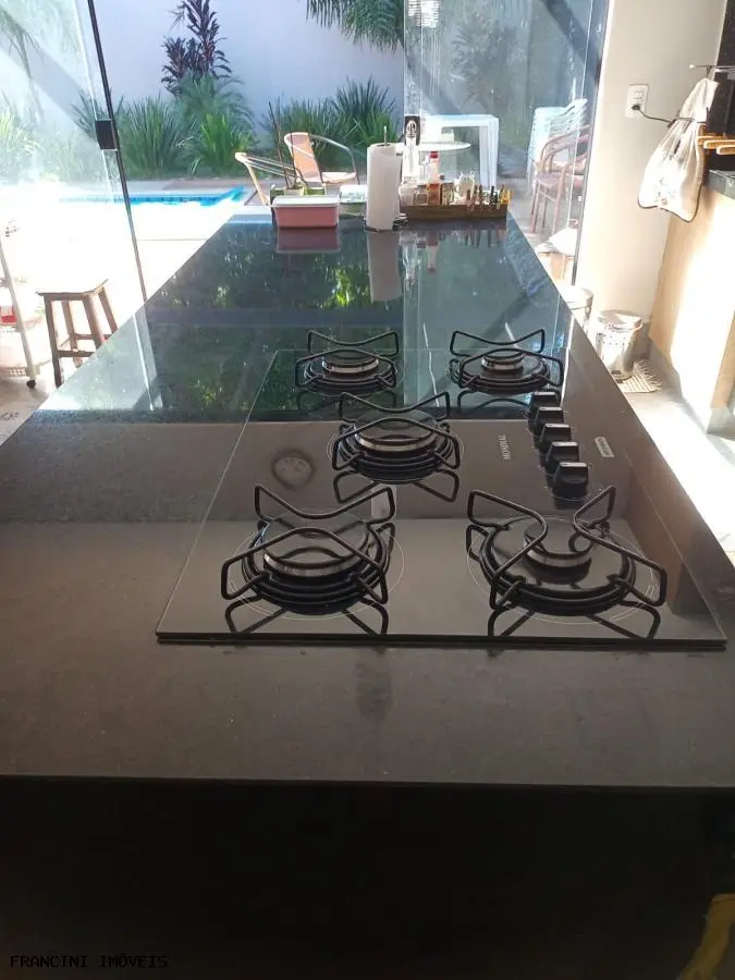 Casa para Venda em Bauru, Vila Carolina, 3 dormitórios, 1 suíte, 1 banheiro, 2 vagas