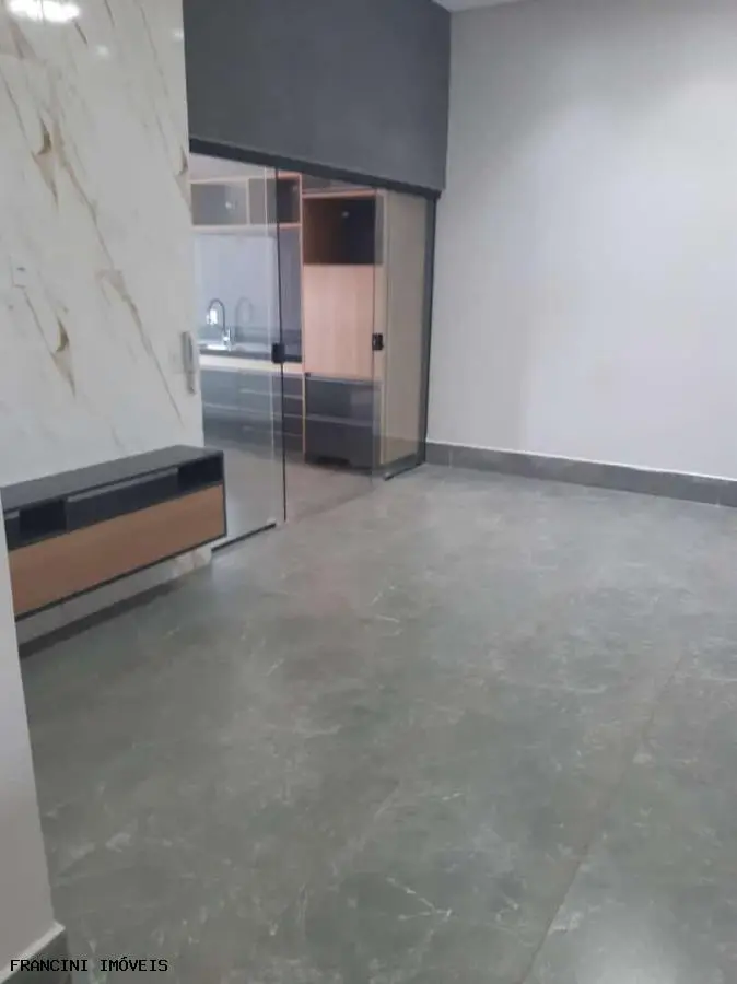 Casa para Venda em Bauru, Vila Carolina, 3 dormitórios, 1 suíte, 1 banheiro, 2 vagas