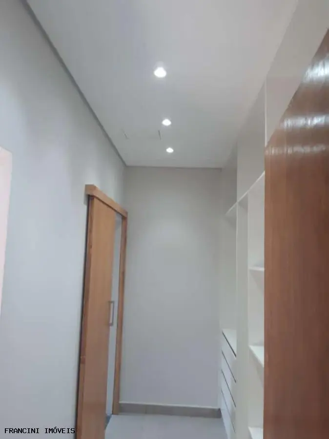 Casa para Venda em Bauru, Vila Carolina, 3 dormitórios, 1 suíte, 1 banheiro, 2 vagas