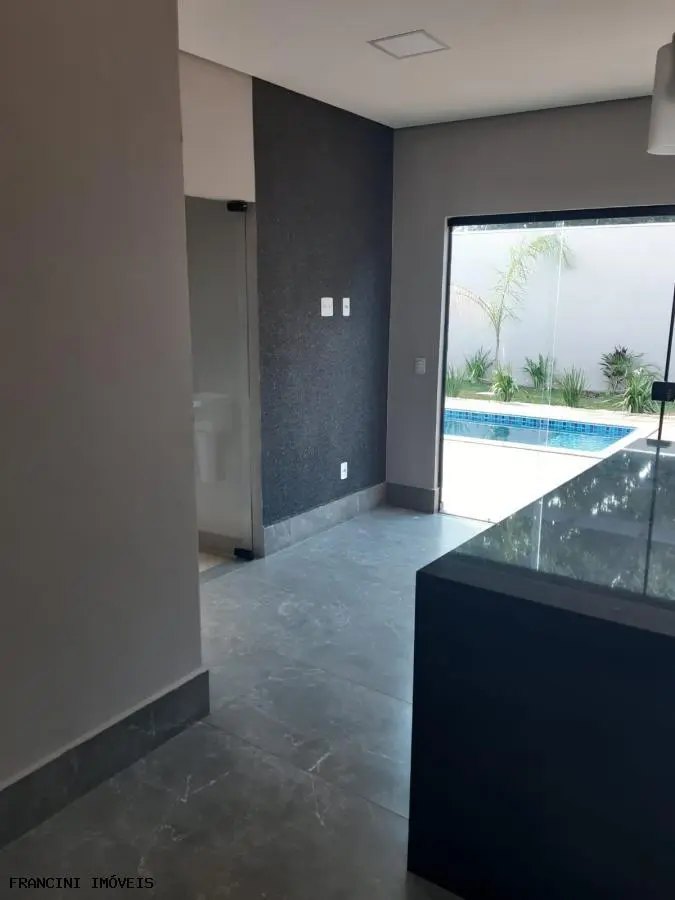 Casa para Venda em Bauru, Vila Carolina, 3 dormitórios, 1 suíte, 1 banheiro, 2 vagas
