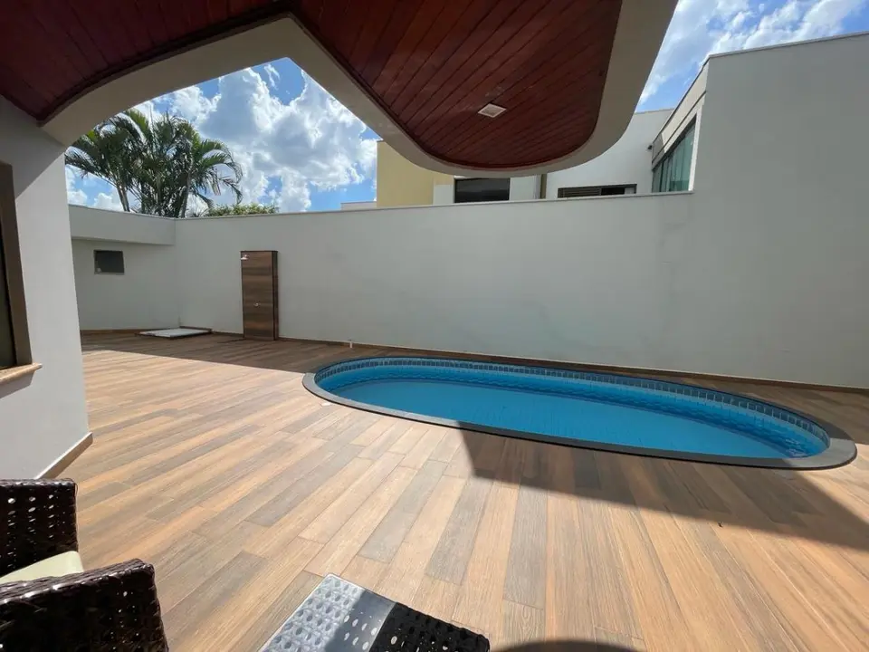 Casa para Venda em Bauru, Jardim Estoril II, 4 dormitórios, 2 suítes, 6 banheiros, 3 vagas